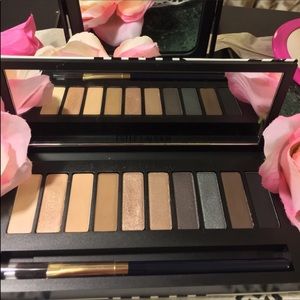 Estée Lauder Full Size Eyeshadow Pallet Nude-Smoky